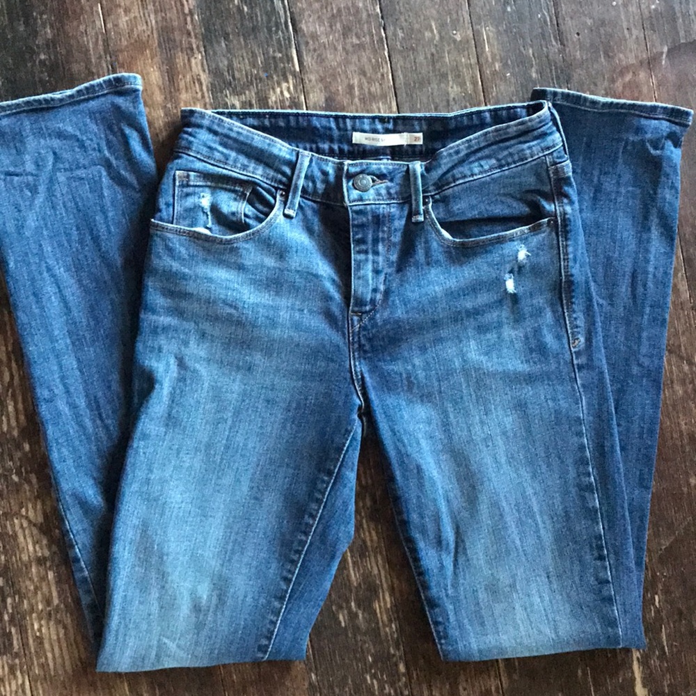 Levi Mid Rise Skinny Jeans Great Condition